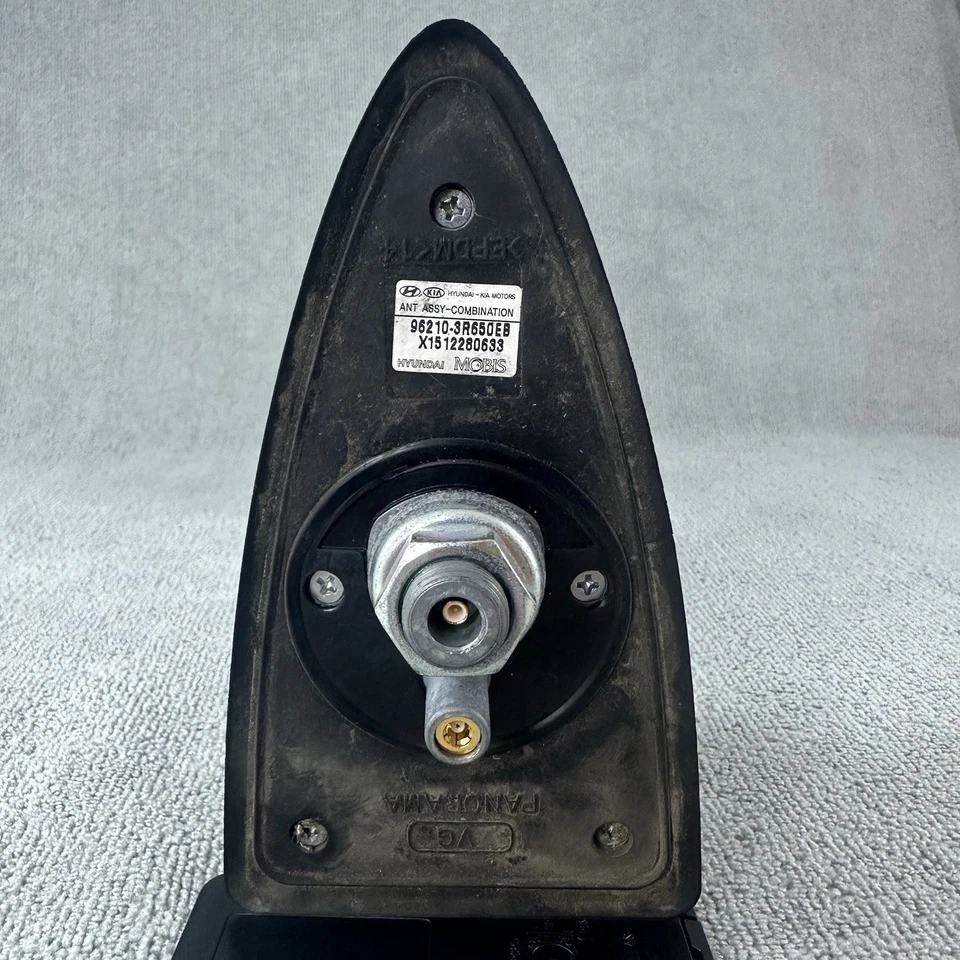 Antena Kia Cadenza 2014-2016 aleta de tiburón GPS panorámica OEM negra 96210-3R650EB Foto 4 de 4