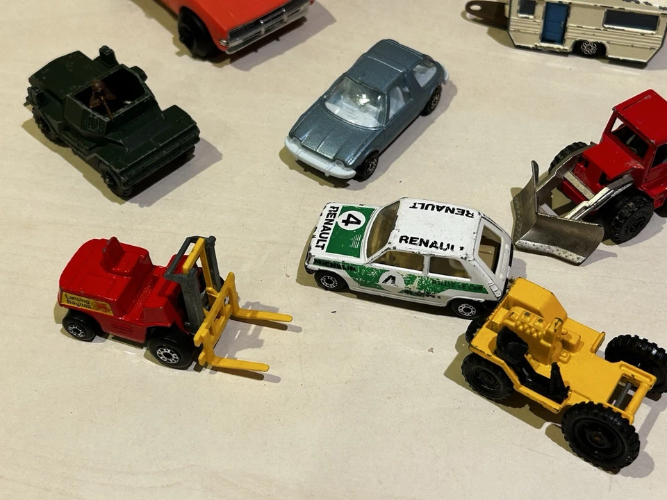 Lote de Trabajo Coches Diecast Vintage Matchbox Corgi Majorette Hot Wheels Paquete Años 60-80 Foto 4 de 4