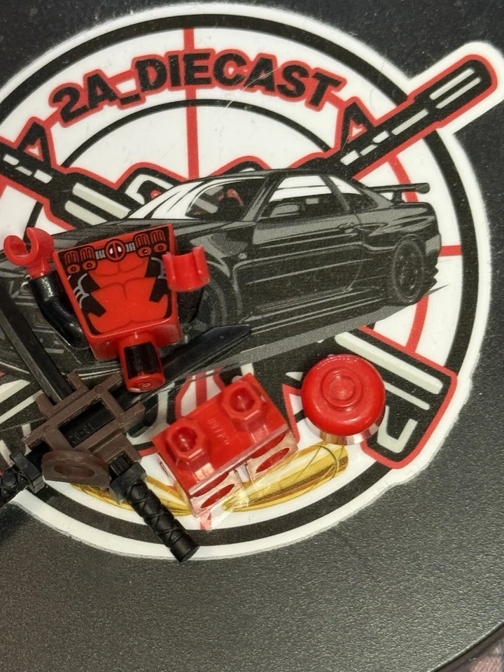 Authentic LEGO Deadpool Minifigure - 6866 Marvel Chopper Showdown Sh0032 No Gun - Image 3 of 4