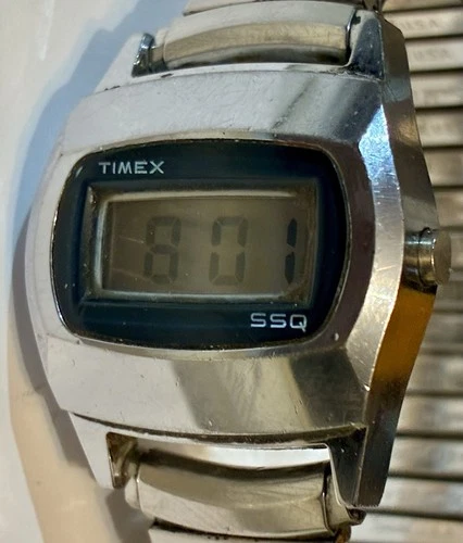Timex SSQ Mens Running Vintage Digital Watch