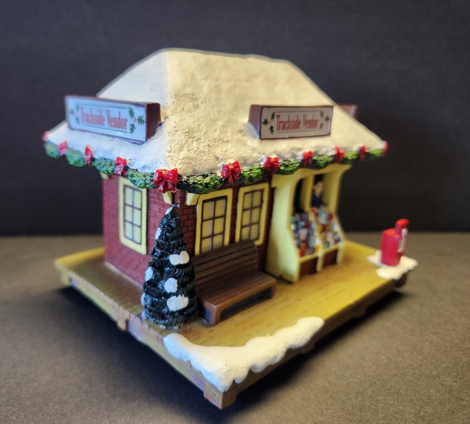 Hawthorne Village 2008 Trackside Vendor Train Station Railroad