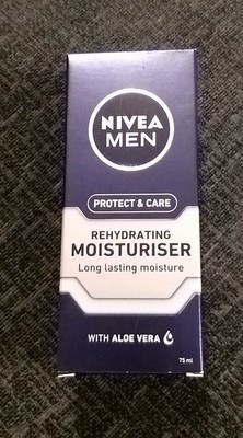 nivea sensitive face moisturiser