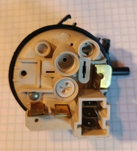 Original Miele 4312560 Niveauschalter Druckwächter- z.B. für Geschirrspüler G6..