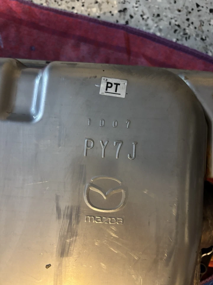 2021 - 2024 MAZDA 3 AWD 2.5L EXHAUST SYSTEM REAR MUFFLER OEM -CUT- - Image 4 of 4