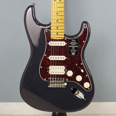 Fender American Professional Classic Stratocaster HSS Maple Fingerboard Faded Bl