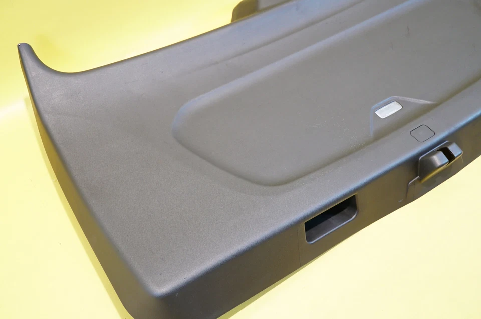 🔅2019 Chevrolet TRAVERSE OEM LIFTGATE LOWER TRIM FINISH PANEL  ASSEMBLY84395176 - Image 3 of 4