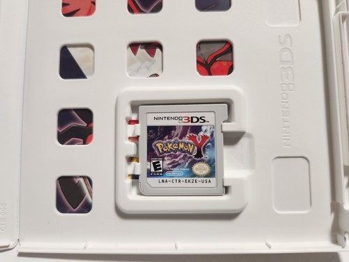 Pokemon Y (Nintendo 3DS, 2013) Scizor Variant CIB Complete TESTED - Picture 4 of 6