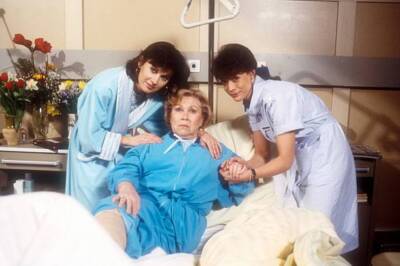 Evelyn Engleder, Eva-Maria Bauer, Barbara Wussow, ZDF series - 1985 Old Photo