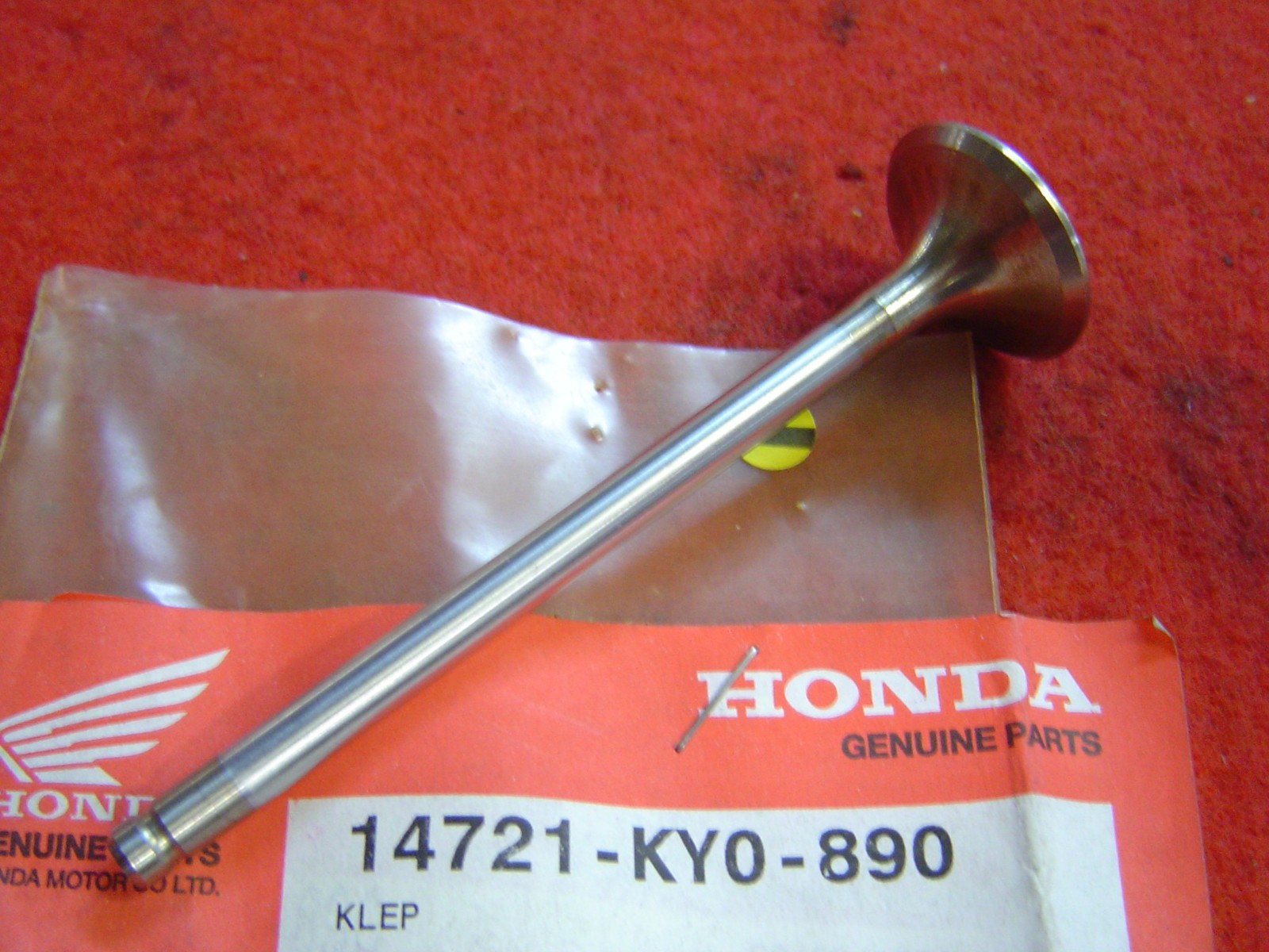 Soupape échappement CG125 résout les pertes de compression de votre moteur