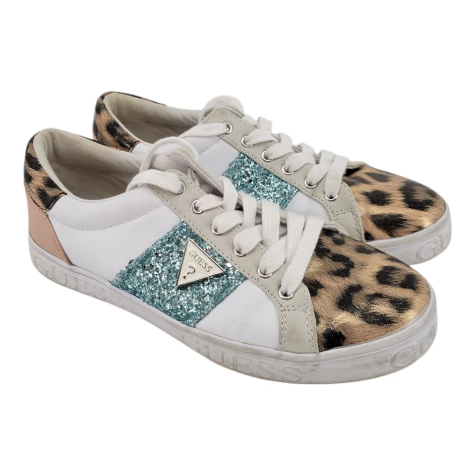 Tenis GUESS Brillo Estampado Leopardo ASTRAY3 Blanco Azul Mujer 8.5 M Foto 3 de 4