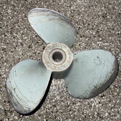 Volvo Penta 14x19 814633 AQ 3 Blade Right Hand Aluminum Propeller