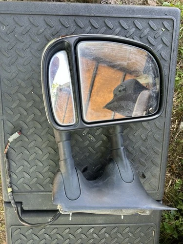 Drivers Side 99-07 Ford F250 F350 Superduty Mirror