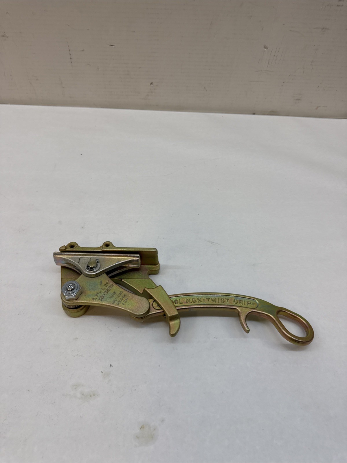 HIT Tools Cable Grip for Bare Wire (0.70" -1.36" Diameter)