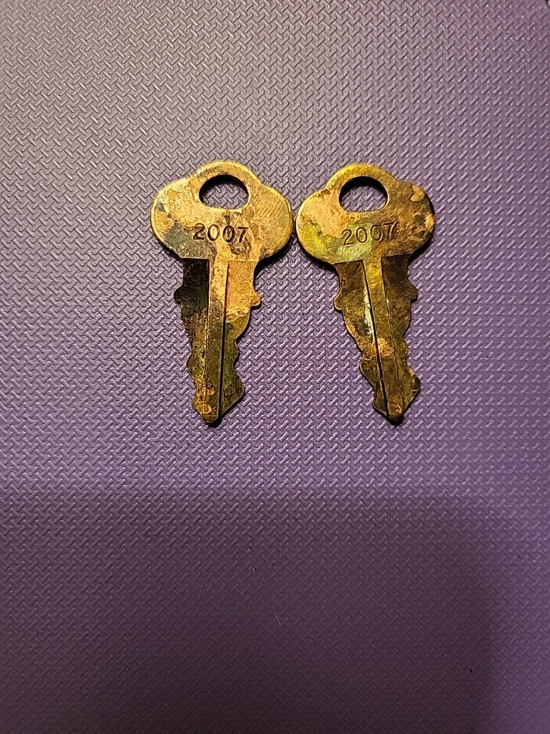 Fountain soda machine keys 2007 lot of (2) used | eBay