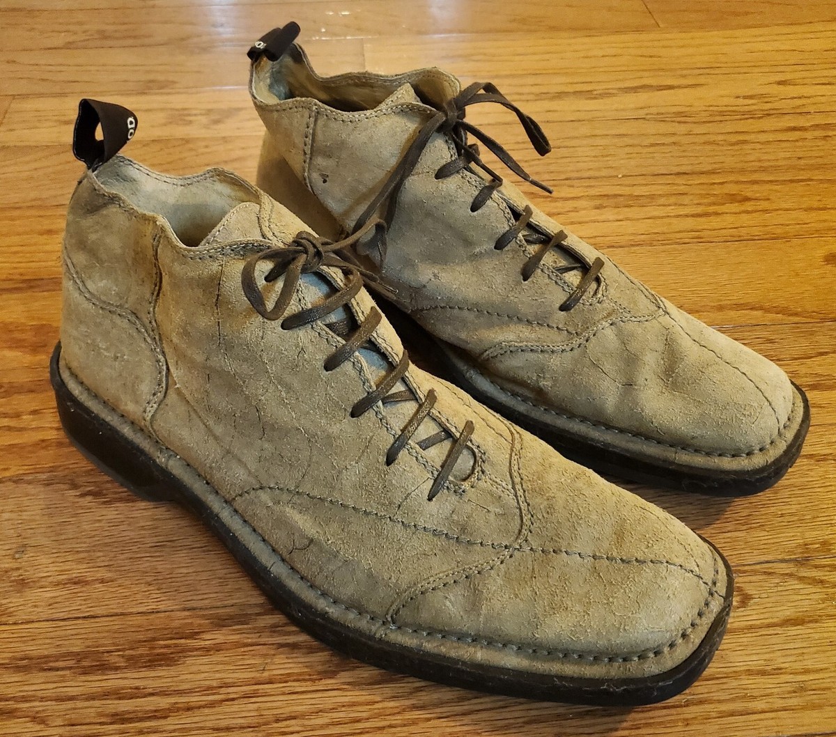 Men’s Beige Suede Ankle Boots made in Italy Handcrafted ankle boots made in Italy for men | Doucal main image 2