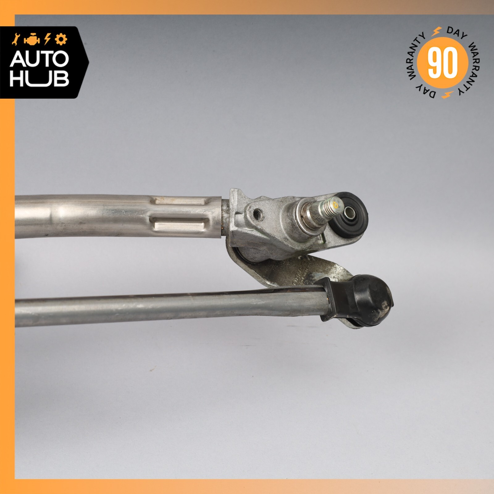08-19 Maserati GranTurismo M145 Front Windshield Wiper Motor Linkage Arm OEM