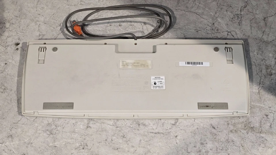 Vintage Gateway 2000 Keyboard, Maxi Switch, PN 2196003 #21 - Image 2 of 2