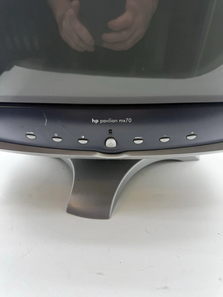 Retro Gaming HP Pavilion MX70 CRT VGA Computer Monitor P1283S - Image 2 of 4