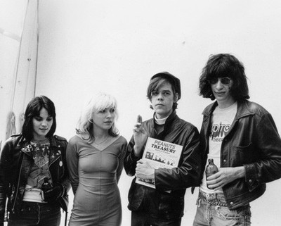 Joan Jett, Debbie Harry, David Johansen and Joey Ramone Photo
