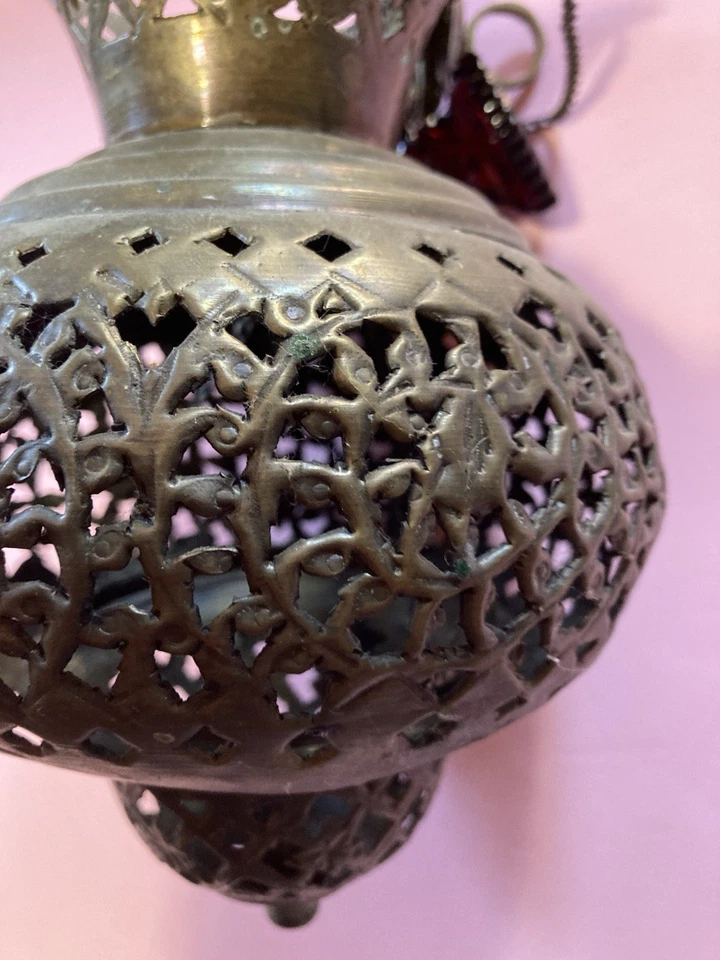 Quemador de incienso perforado de latón vintage colgante linterna de lágrima Foto 3 de 4