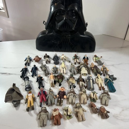 Vintage Kenner Star Wars Figures Lot of 40 1977-1983 INCLUDING CASE