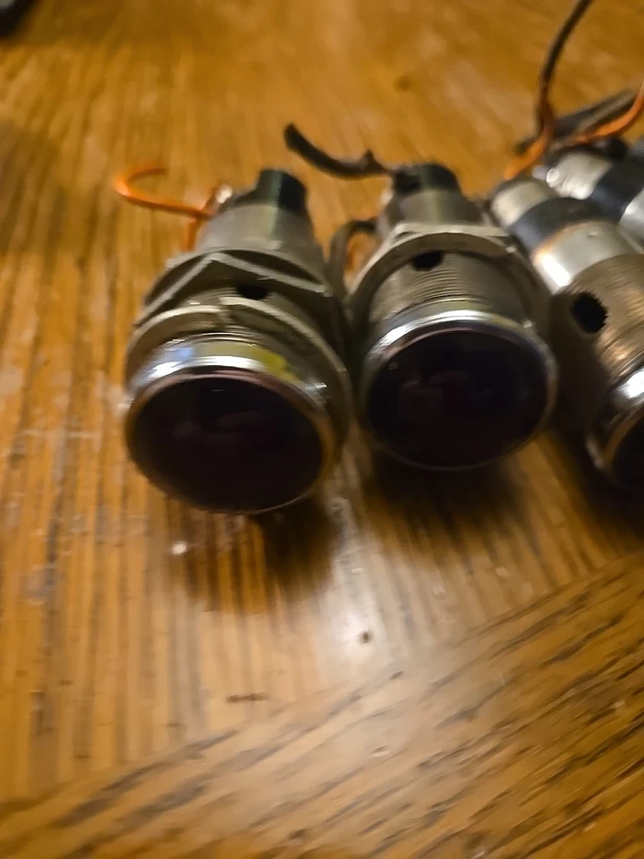 Lote de 5 luces indicadoras de panel rojo ámbar Dial co NY 75W 125V NUEVO DE STOCK Foto 2 de 4