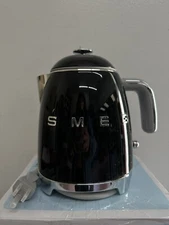 SMEG  50s Retro Style Electric Tea Kettle - Black (MK7)