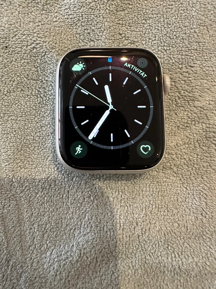 Apple Watch Nike Series 6 GPS + Cellular, 44 mm Gehäuse Alu Silber, Modell A2376 - Bild 3 von 4