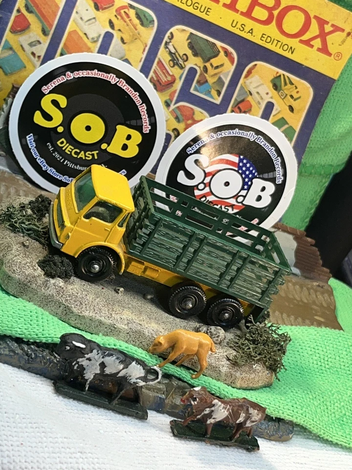 Camión de Estacas Lesney Años 60 Nº 4 Amarillo Diecast con 2 Vacas y 1 Becerro Excelente Estado Foto 2 de 4