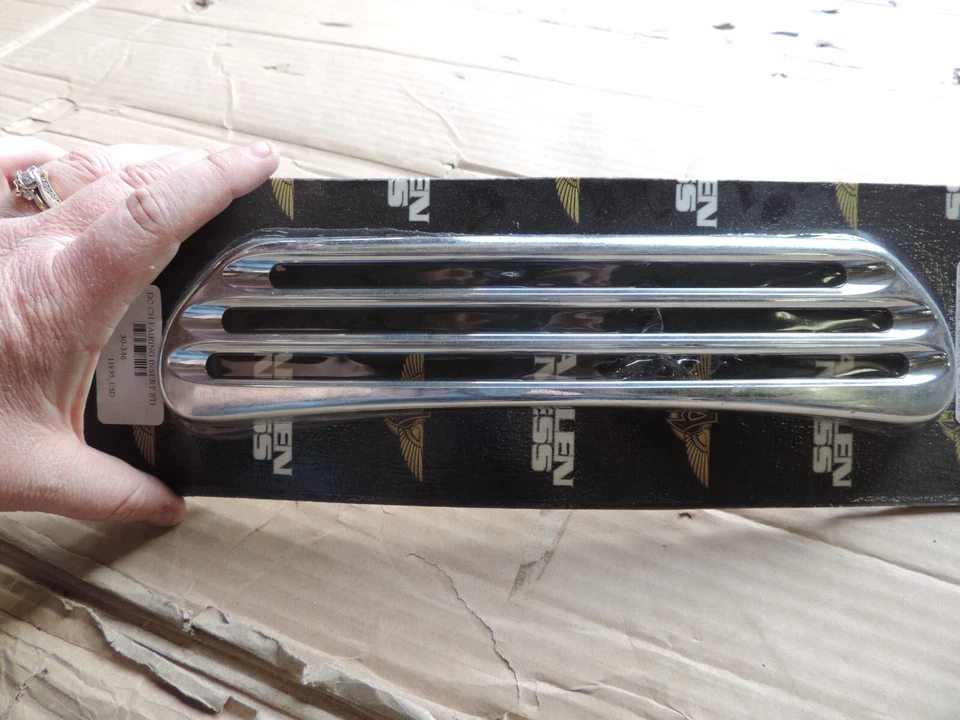 Arlen Ness - 30-346 - Inserto de carenado de corte profundo, cromo Foto 4 de 4