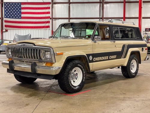 1983 Jeep Cherokee Chief - Picture 1 of 12