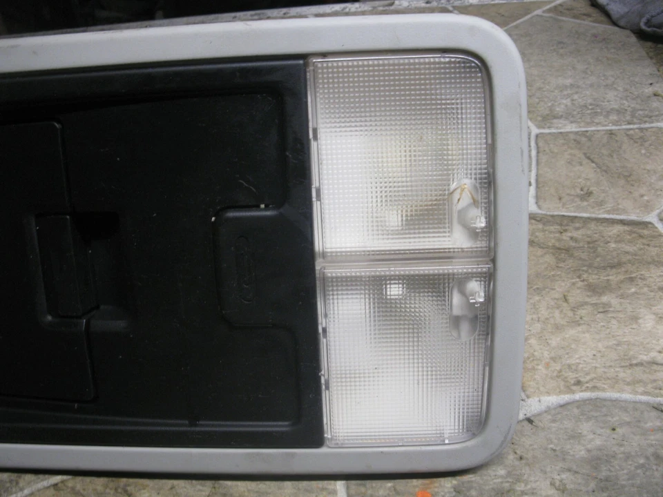 Ford Freestar 2004-2007 techo delantero consola con espejo retrovisor con luz domo OEM Foto 2 de 4