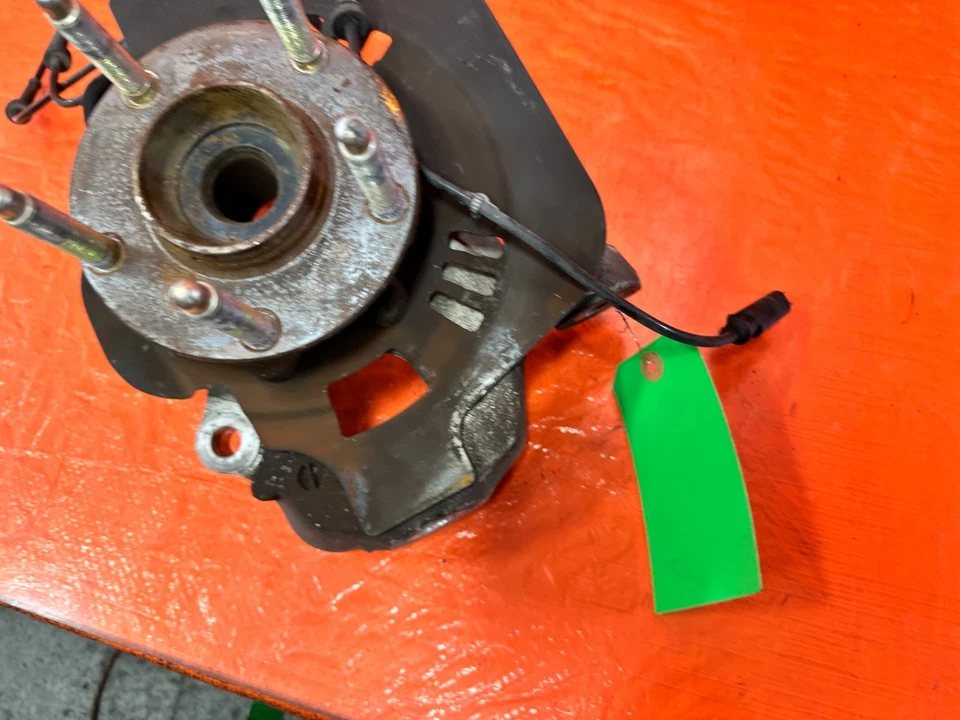 08-12 INFINITI G37 SPORT - ВОДИТЕЛЬ ЛЕВЫЙ ПЕРЕДНИЙ ШПИНДЕЛЬ КОСТЯШКИ СТУПИЦЫ - OEM #311 - Изображение 3 из 4