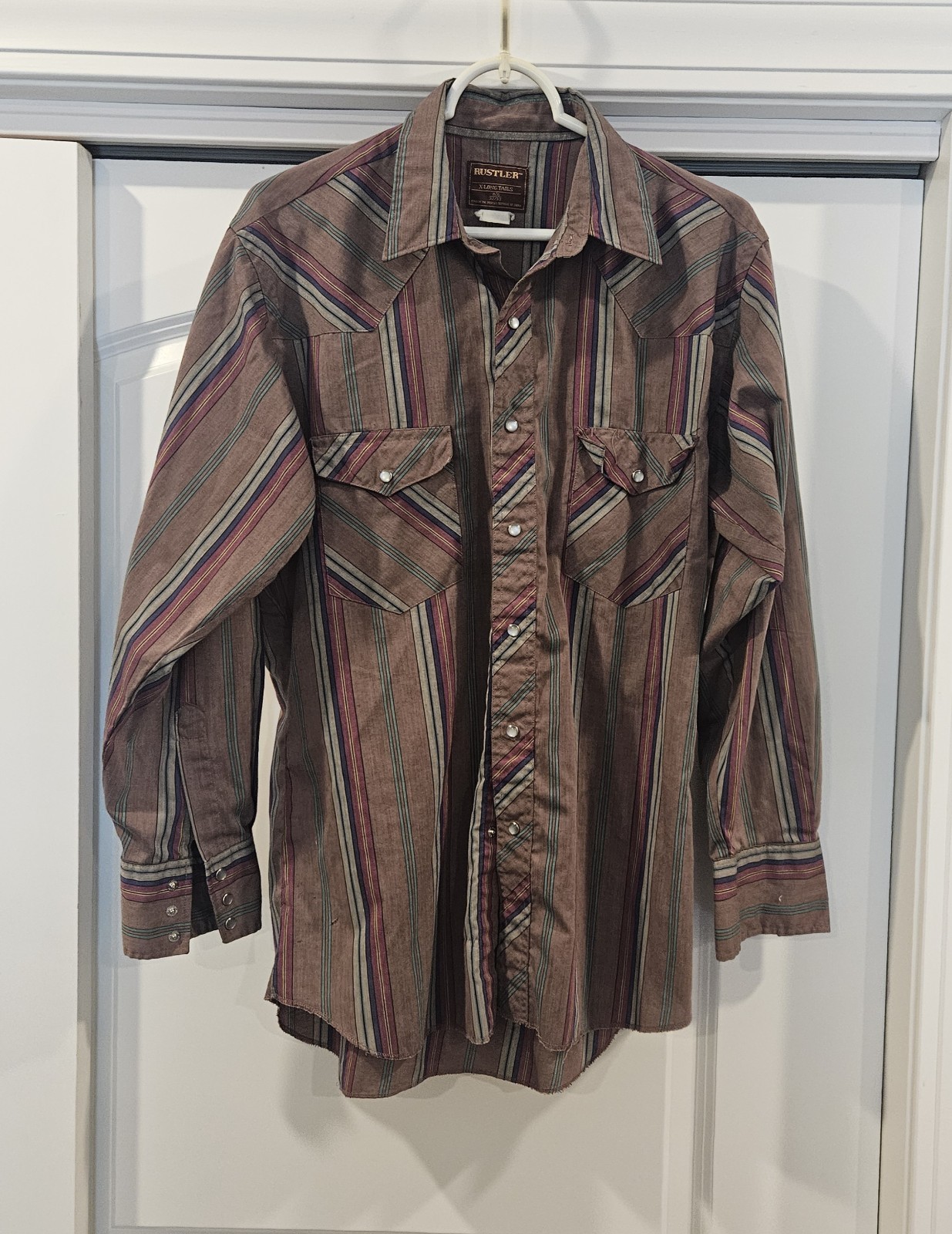 Vintage Rustler Western X-Long Tails Pearl Snaps  Striped Men's Shirt. Rodeo