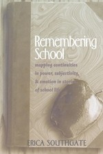 Erica Southgate Remembering School (Taschenbu...