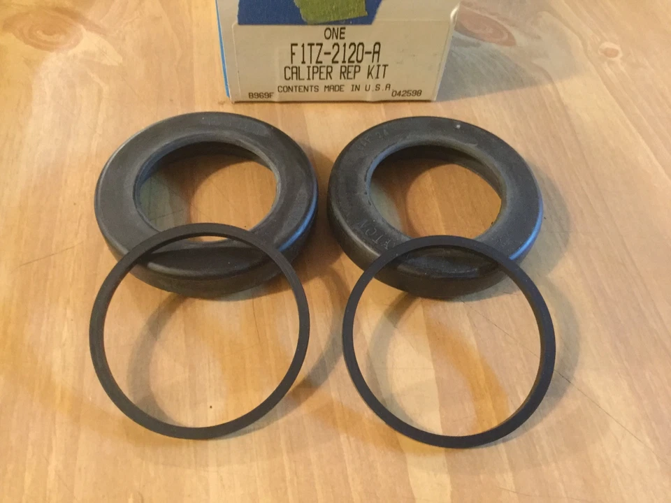 Kit de reparación de pinza Ford F1TZ-2120-A original NOS Foto 2 de 3