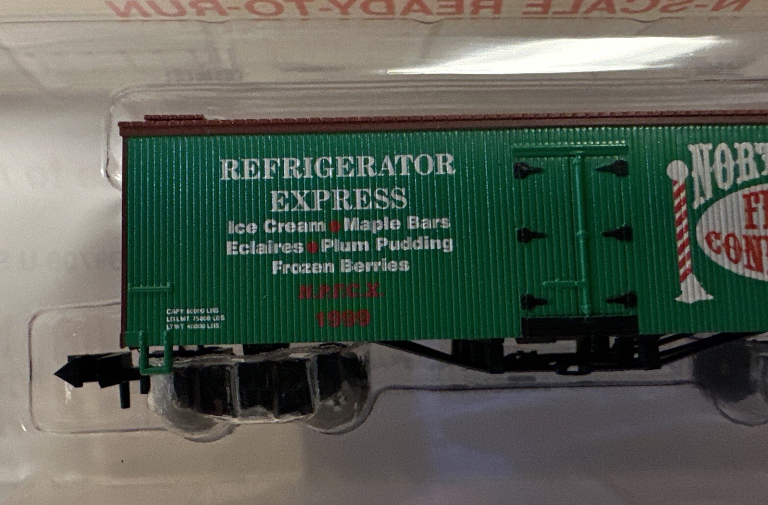 Roundhouse N Scale North Pole Frozen Condiments 36' Old Time Reefer Car