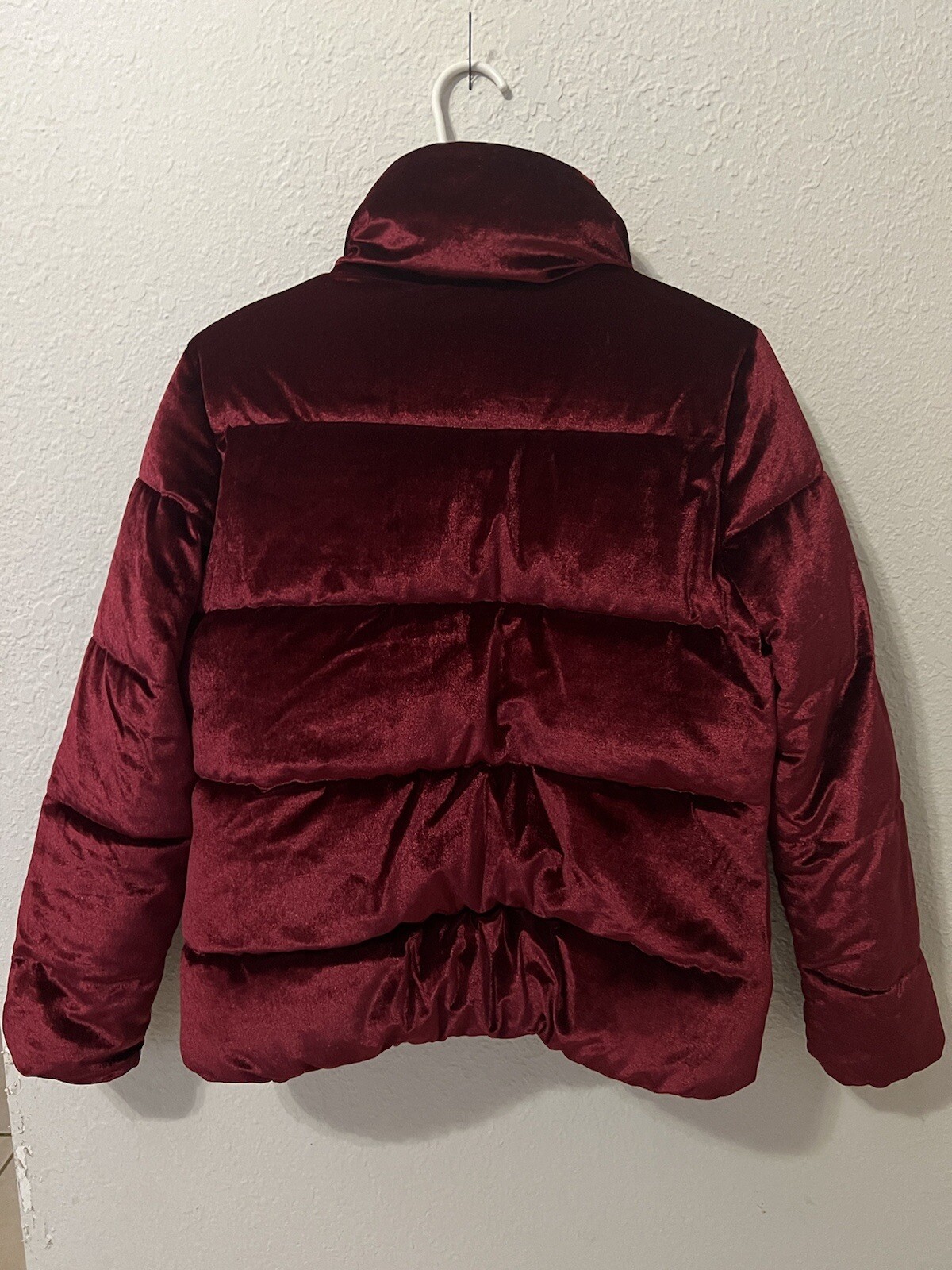 Old Navy women's Pockets Zip Up Front Puffer Jacket Coat Red Xs