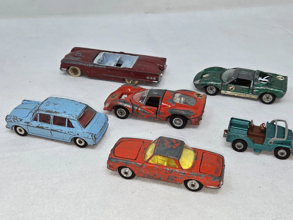 LOT OF 6 VINTAGE DIECAST TOY CARS DINKY MEBETOYS CORGI HUSKY FERRARI FORD MORRIS - Image 3 of 4