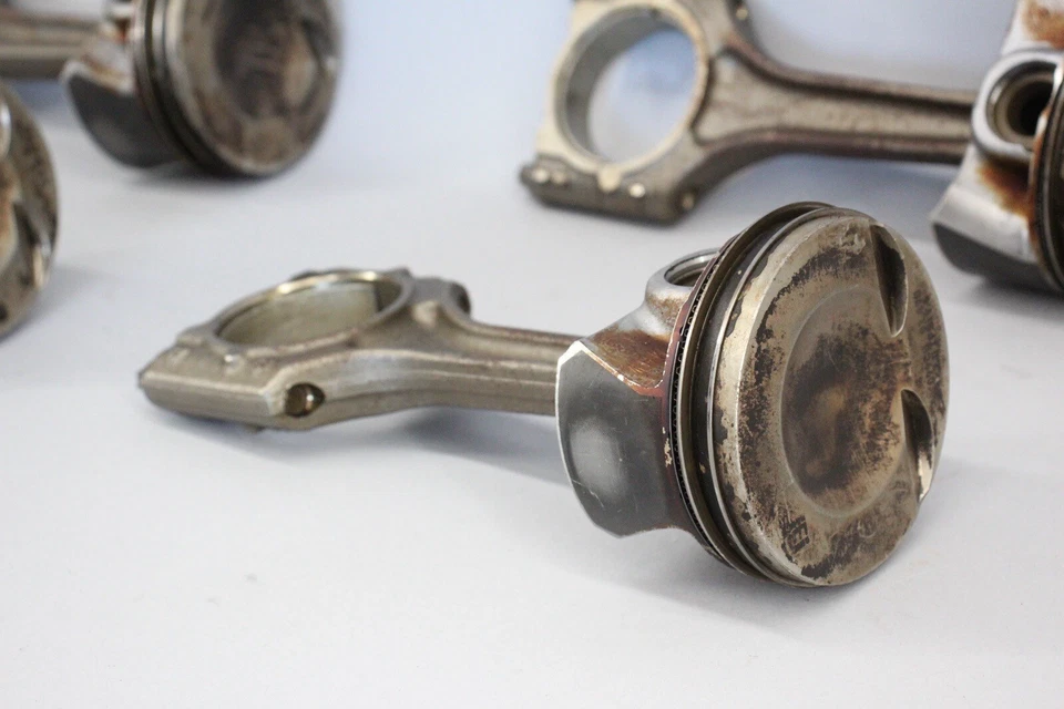 ✅ Juego de 4 pistones y bielas de motor Volkswagen Audi Q5 A4 2.0T 11-18 OEM Foto 2 de 4