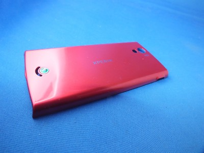 Original Sony Ericsson Xperia Ray ST18i Akkudeckel Battery Back Cover Pink NEU