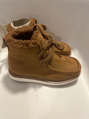 NEW GAP Tie Up Boots Size 11 Boys Brown Wipe Down Material Trendy Comfortable