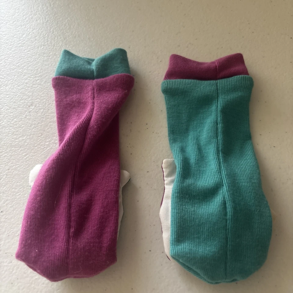 Calcetines de juguete para bebé de colección 1996 Disney Winnie The Pooh Tigger Foot Sonatles verde azulado/púrpura Foto 4 de 4