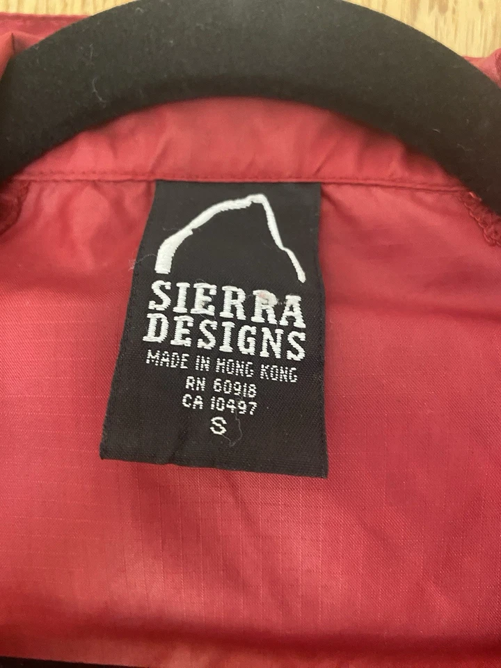  SIERRA DESIGNS Women's Rain Coat Jacket PACKABLE & SUPER LIGHT Red Size Small. - Image 2 of 4