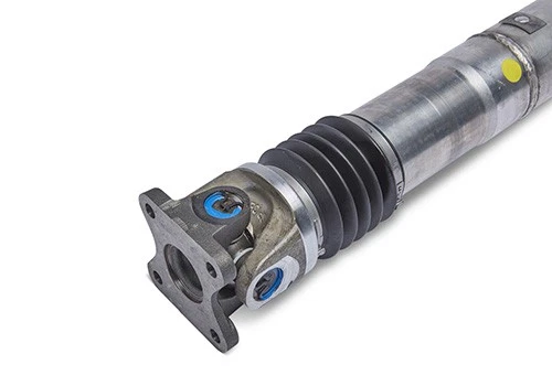 Ford Mustang GT 2005-2010 One-Piece Driveshaft M-4602-MGTA Foto 2 de 4