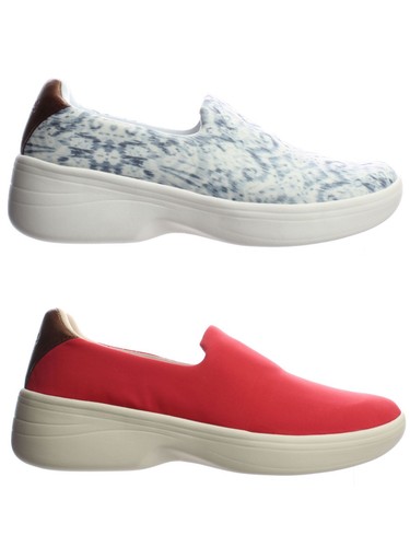 Bzees Womens Easy Going Casual Flats