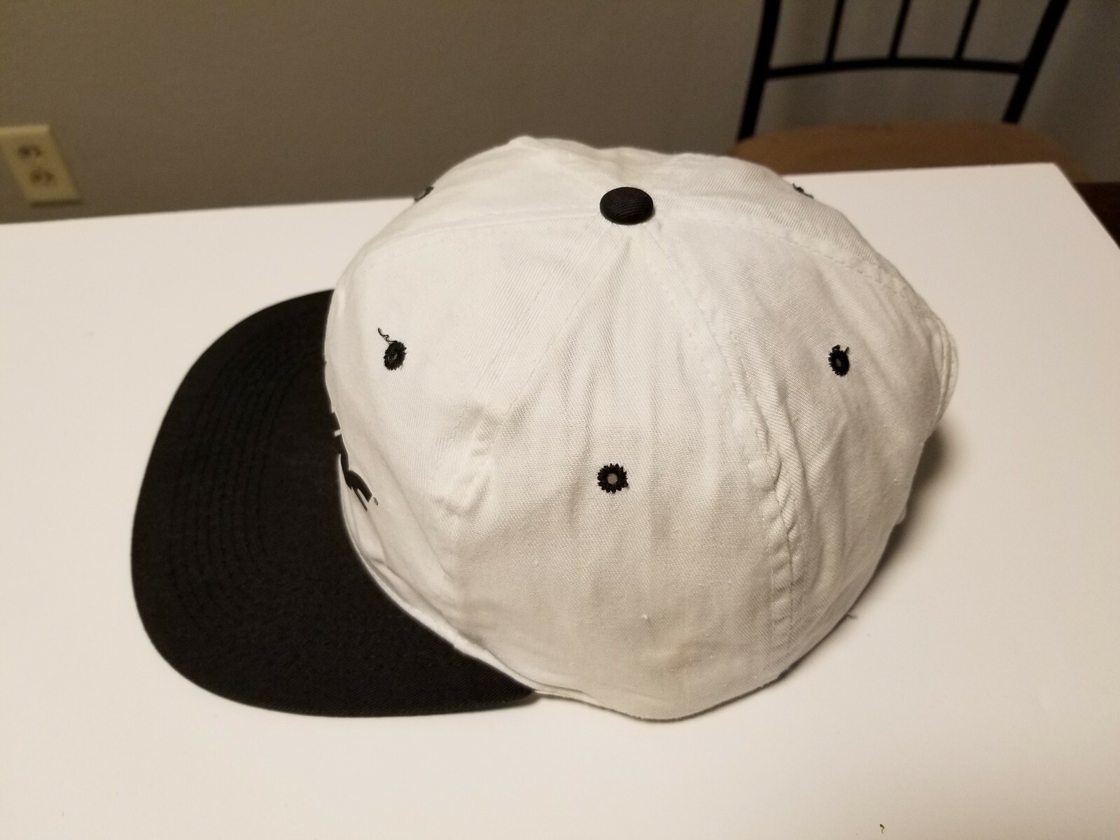 Picture 2 of 4