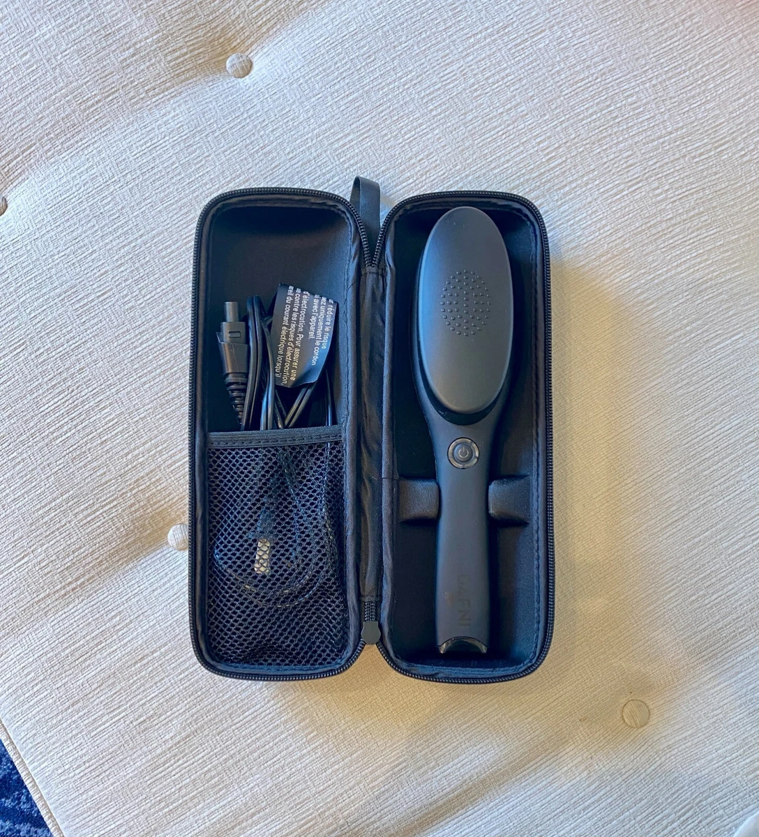 DAFNI Go Blue-Hair Straightening Ceramic Brush W/Thermal Cover & Travel Bag  EUC