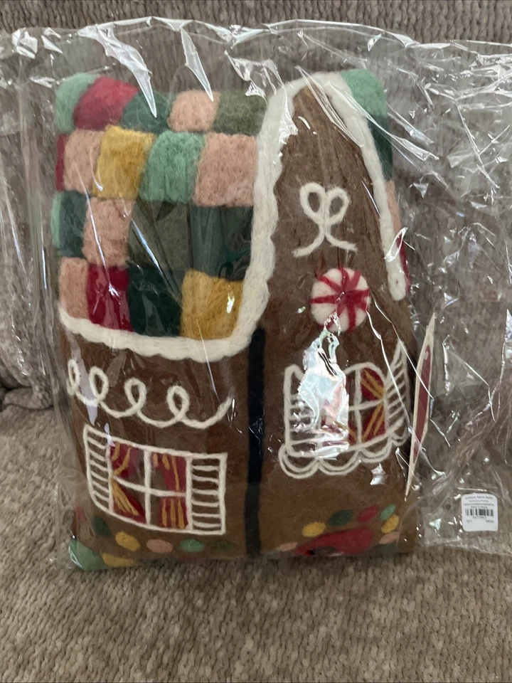 Conjunto de presente travesseiro Pottery Barn Georgie pão de gengibre e casa férias - Imagem 2 de 2