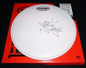 travis barker signature